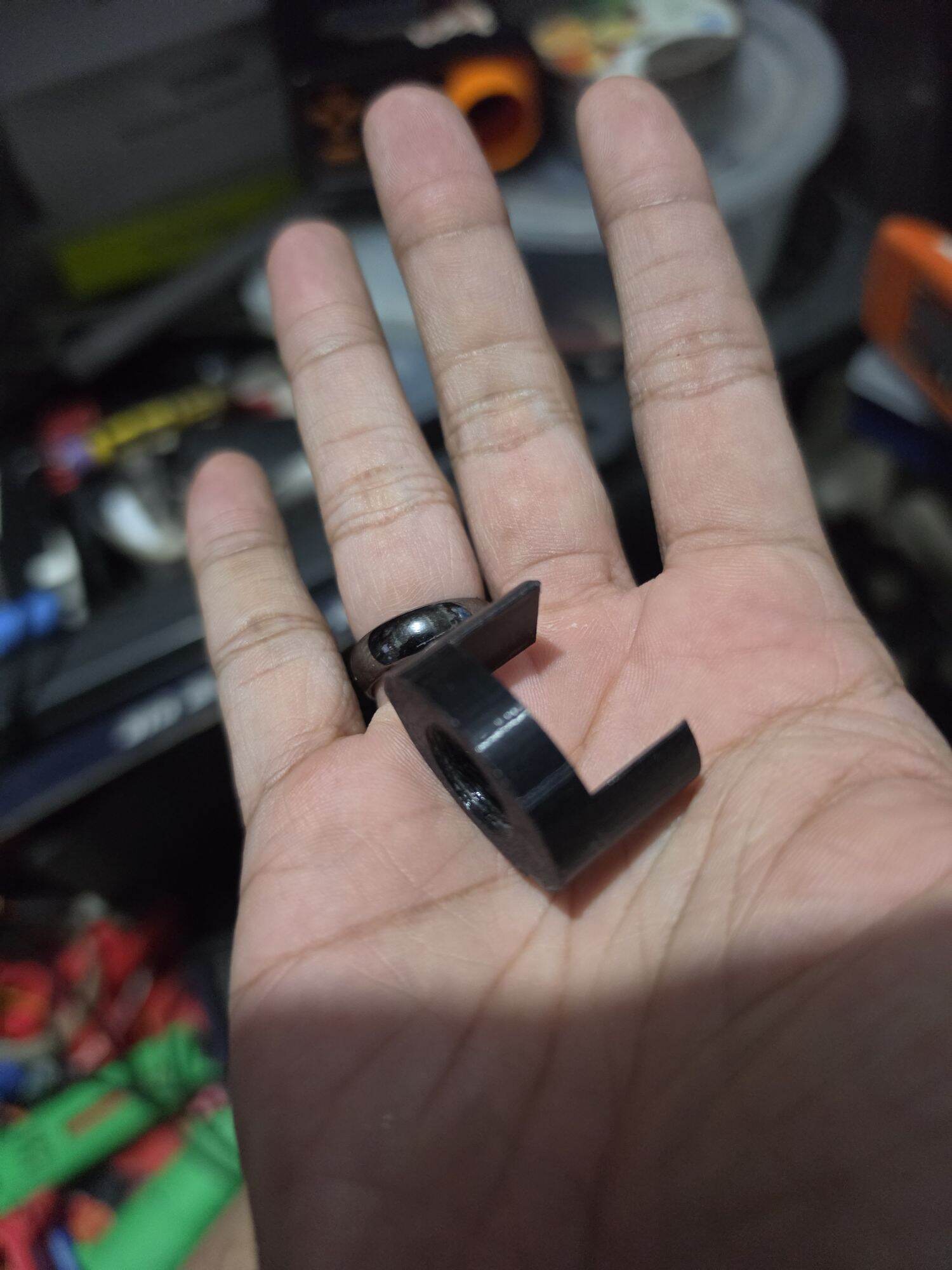 3d printed PLASTIC threads holder for the Imperial hop up